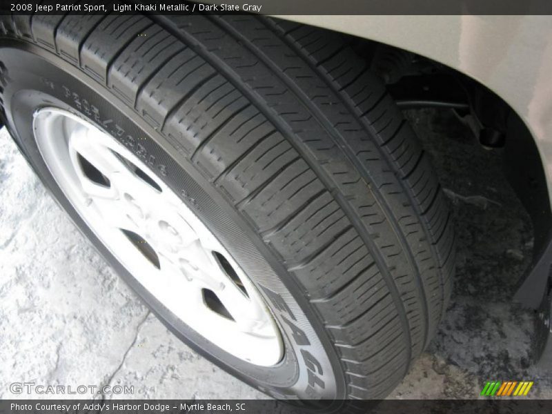 Light Khaki Metallic / Dark Slate Gray 2008 Jeep Patriot Sport