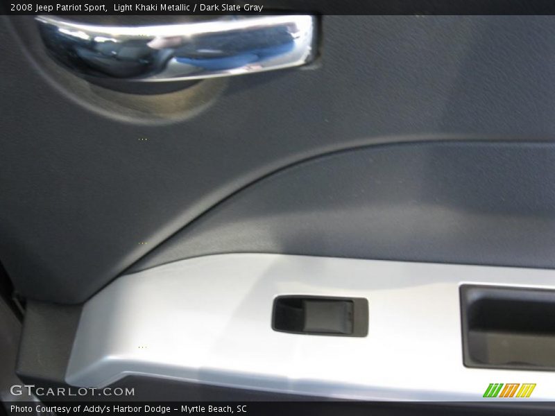 Light Khaki Metallic / Dark Slate Gray 2008 Jeep Patriot Sport