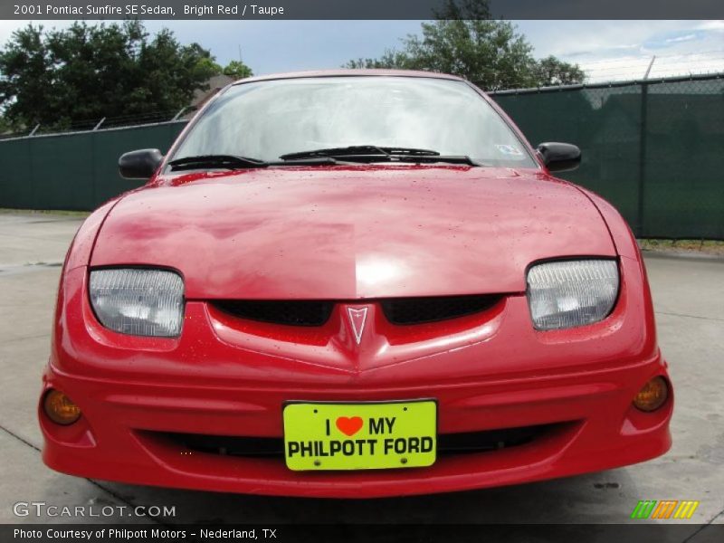 Bright Red / Taupe 2001 Pontiac Sunfire SE Sedan