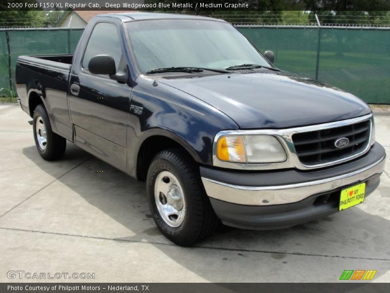 Deep Wedgewood Blue Metallic / Medium Graphite 2000 Ford F150 XL Regular Cab