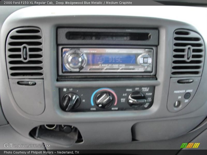 Deep Wedgewood Blue Metallic / Medium Graphite 2000 Ford F150 XL Regular Cab
