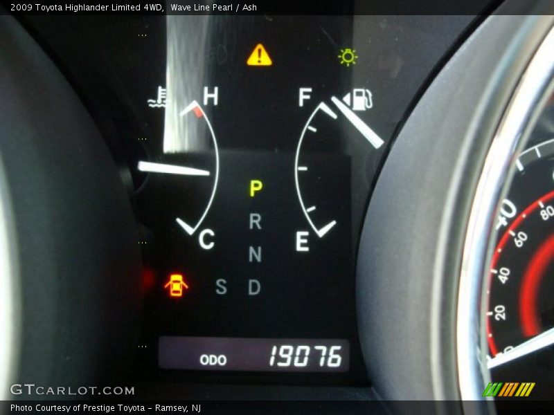 Wave Line Pearl / Ash 2009 Toyota Highlander Limited 4WD