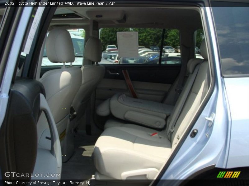 Wave Line Pearl / Ash 2009 Toyota Highlander Limited 4WD