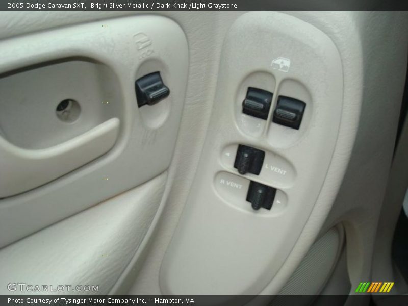 Bright Silver Metallic / Dark Khaki/Light Graystone 2005 Dodge Caravan SXT