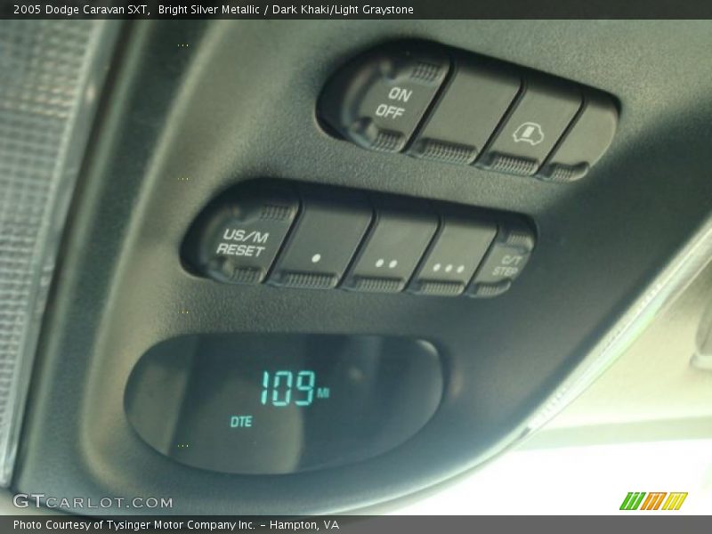 Bright Silver Metallic / Dark Khaki/Light Graystone 2005 Dodge Caravan SXT