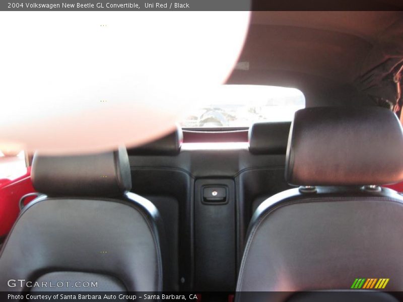Uni Red / Black 2004 Volkswagen New Beetle GL Convertible