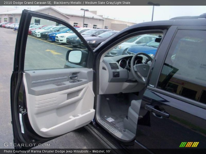 Blackberry Metallic / Medium Slate Gray/Light Shale 2010 Dodge Grand Caravan SE