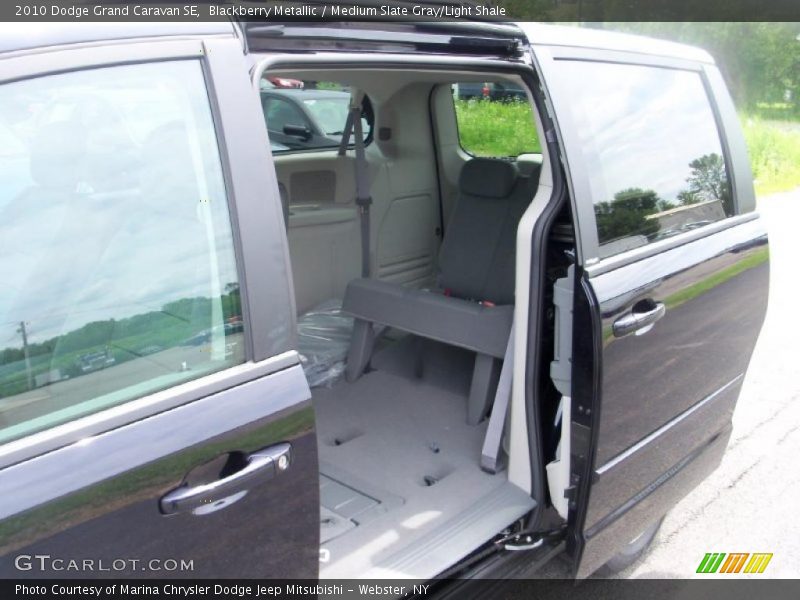 Blackberry Metallic / Medium Slate Gray/Light Shale 2010 Dodge Grand Caravan SE