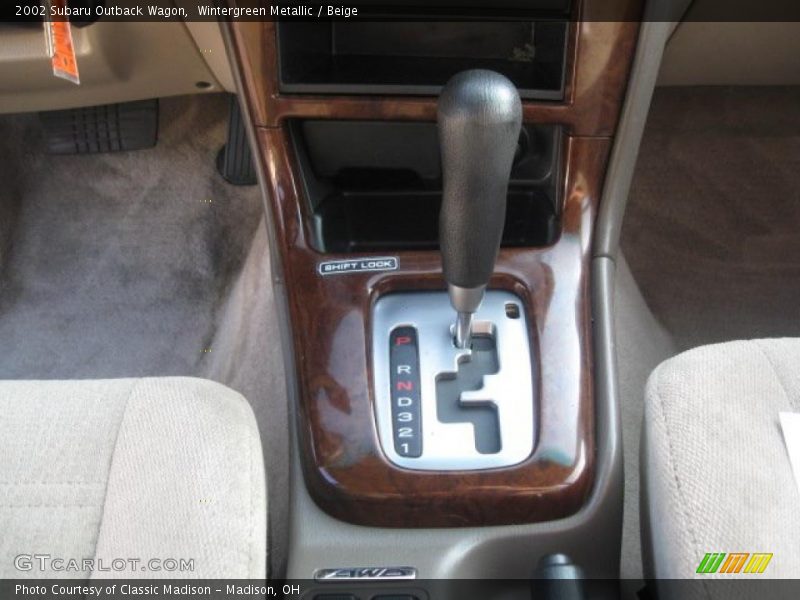 Wintergreen Metallic / Beige 2002 Subaru Outback Wagon