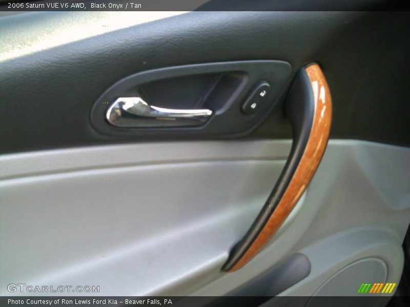 Black Onyx / Tan 2006 Saturn VUE V6 AWD