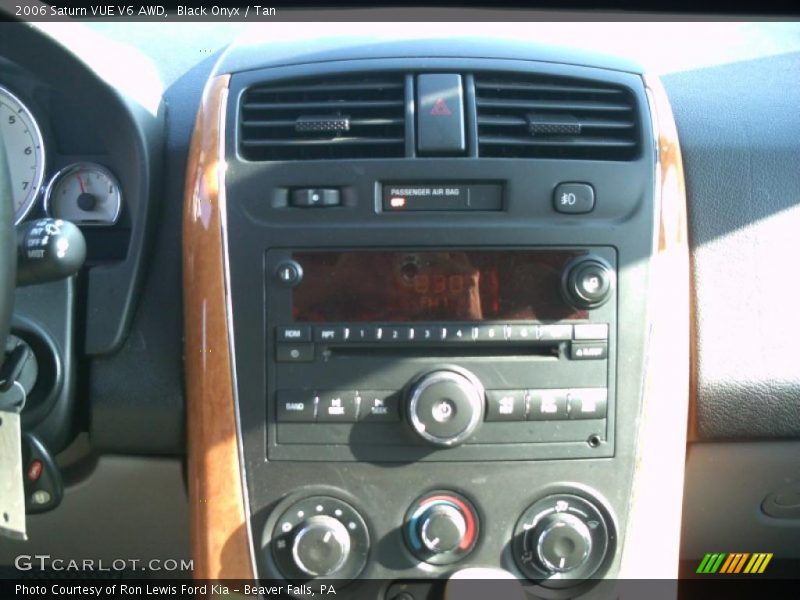 Black Onyx / Tan 2006 Saturn VUE V6 AWD