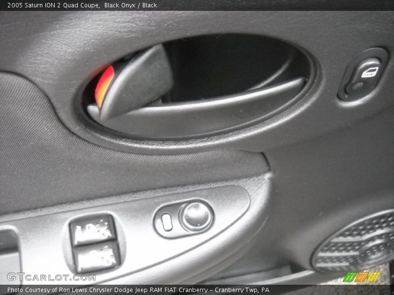 Black Onyx / Black 2005 Saturn ION 2 Quad Coupe