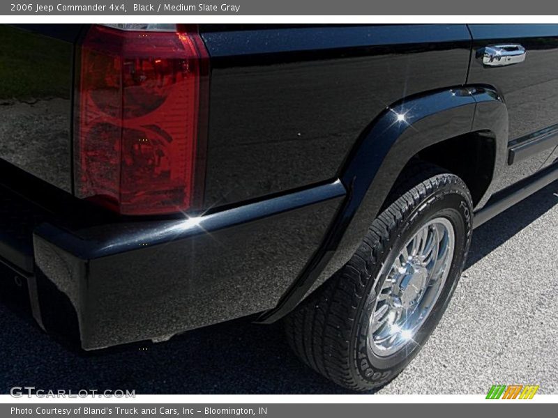 Black / Medium Slate Gray 2006 Jeep Commander 4x4