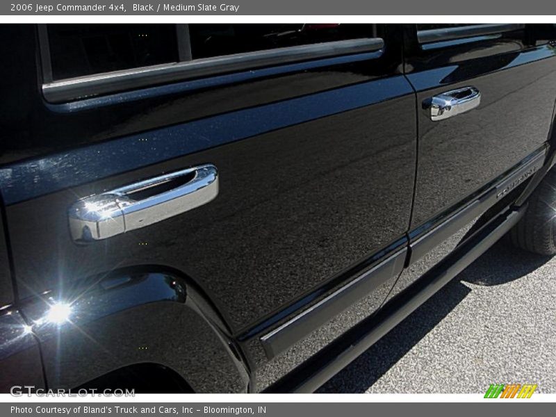 Black / Medium Slate Gray 2006 Jeep Commander 4x4