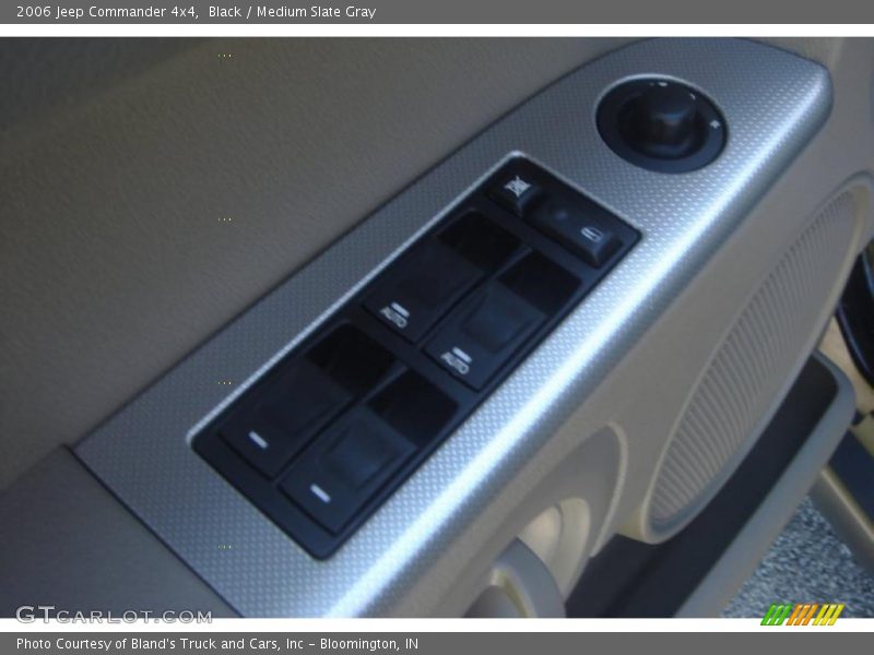Black / Medium Slate Gray 2006 Jeep Commander 4x4