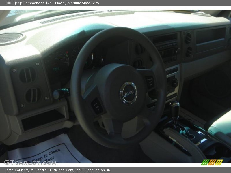 Black / Medium Slate Gray 2006 Jeep Commander 4x4