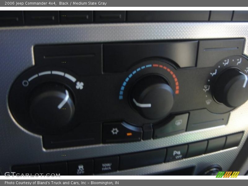 Black / Medium Slate Gray 2006 Jeep Commander 4x4