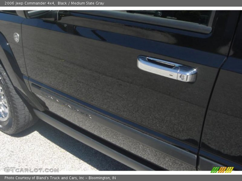 Black / Medium Slate Gray 2006 Jeep Commander 4x4