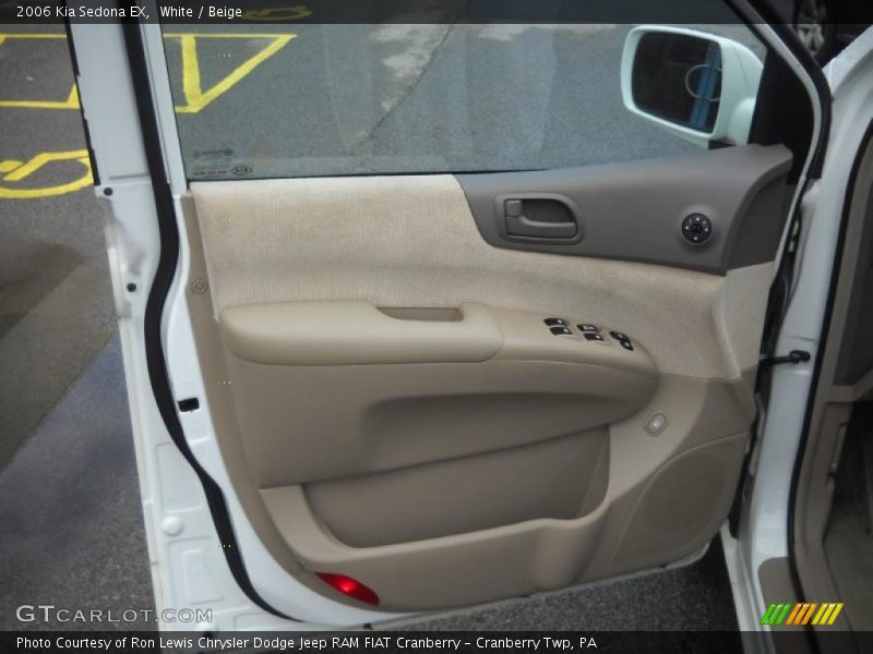 White / Beige 2006 Kia Sedona EX