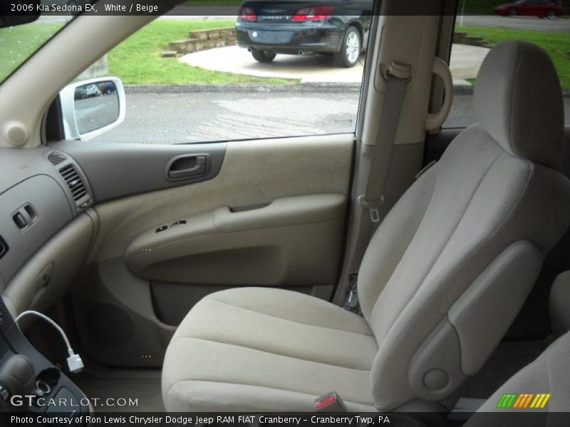 White / Beige 2006 Kia Sedona EX