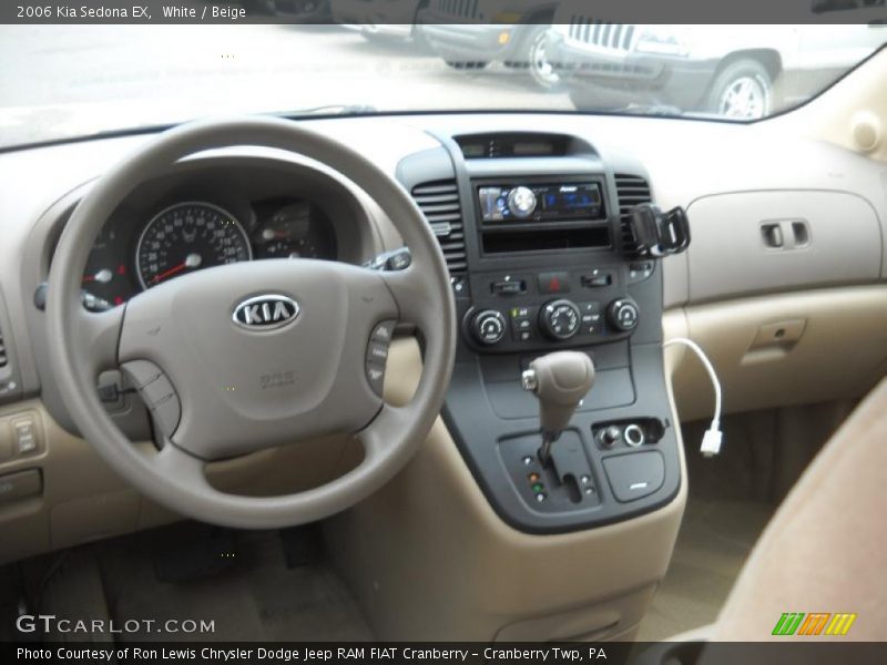 White / Beige 2006 Kia Sedona EX