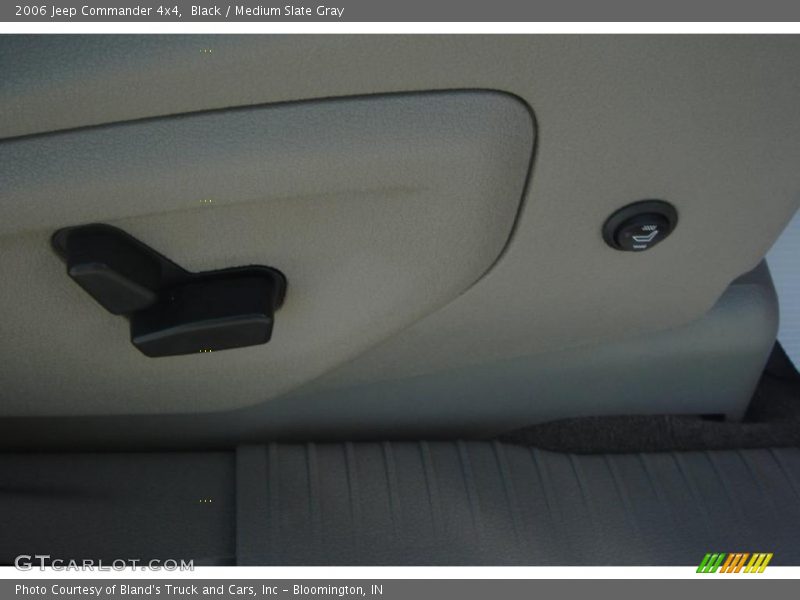 Black / Medium Slate Gray 2006 Jeep Commander 4x4