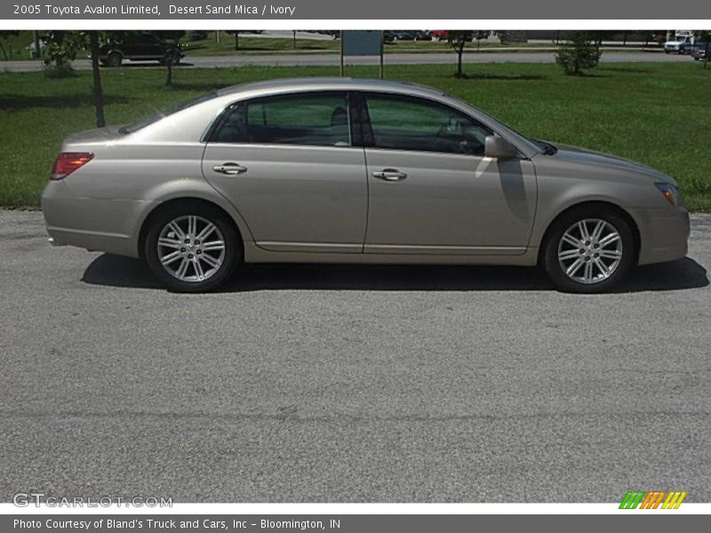 Desert Sand Mica / Ivory 2005 Toyota Avalon Limited