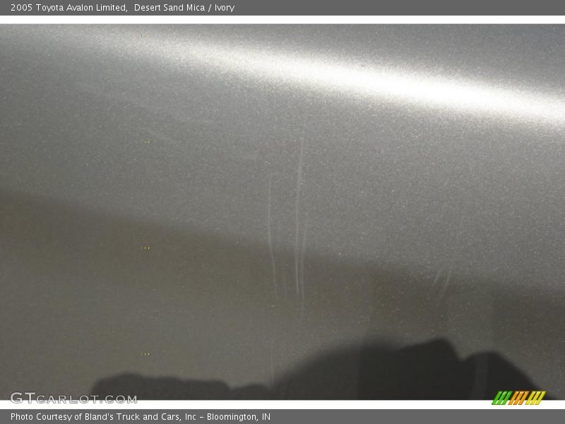 Desert Sand Mica / Ivory 2005 Toyota Avalon Limited