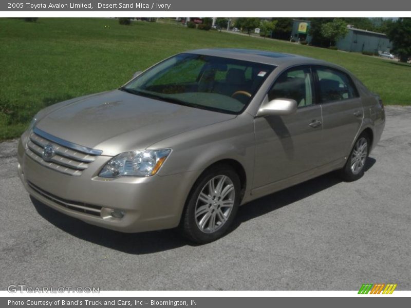 Desert Sand Mica / Ivory 2005 Toyota Avalon Limited
