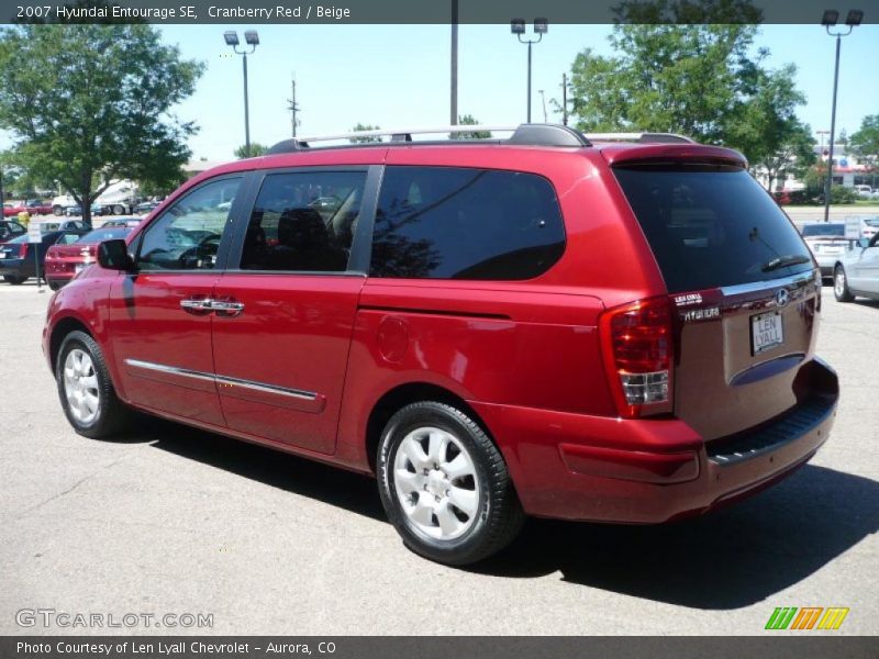 Cranberry Red / Beige 2007 Hyundai Entourage SE