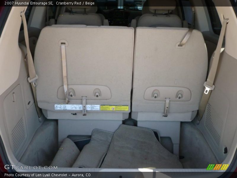 Cranberry Red / Beige 2007 Hyundai Entourage SE