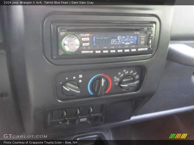Patriot Blue Pearl / Dark Slate Gray 2004 Jeep Wrangler X 4x4