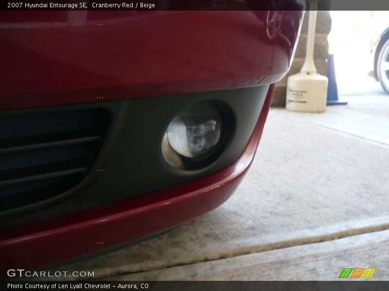 Cranberry Red / Beige 2007 Hyundai Entourage SE