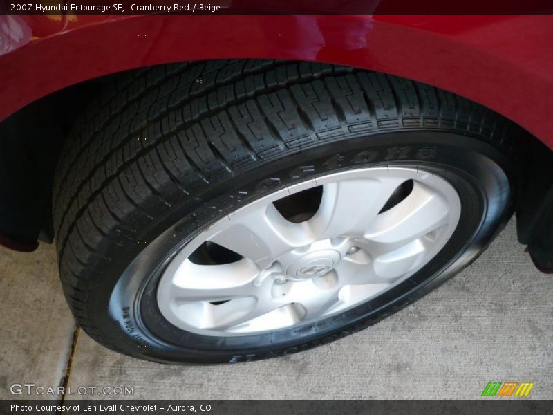 Cranberry Red / Beige 2007 Hyundai Entourage SE