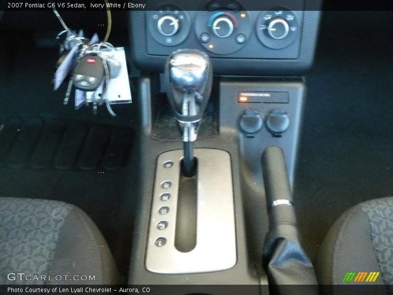 Ivory White / Ebony 2007 Pontiac G6 V6 Sedan