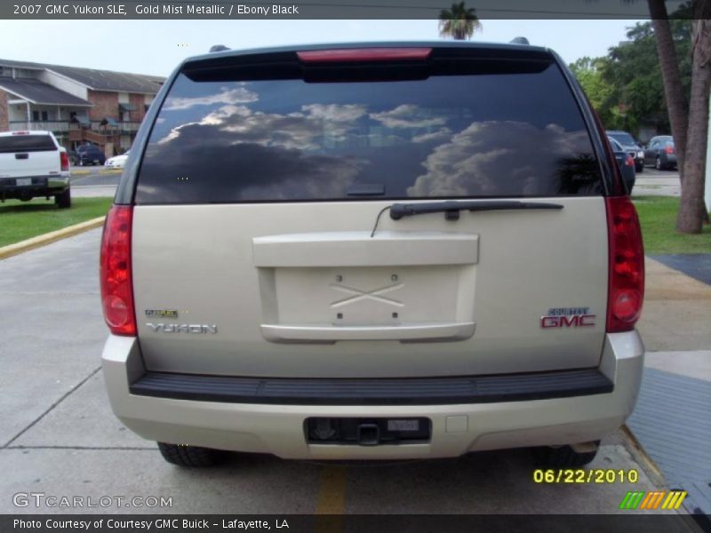 Gold Mist Metallic / Ebony Black 2007 GMC Yukon SLE