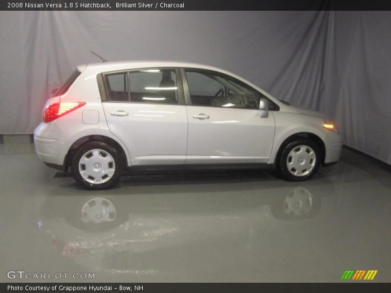 Brilliant Silver / Charcoal 2008 Nissan Versa 1.8 S Hatchback