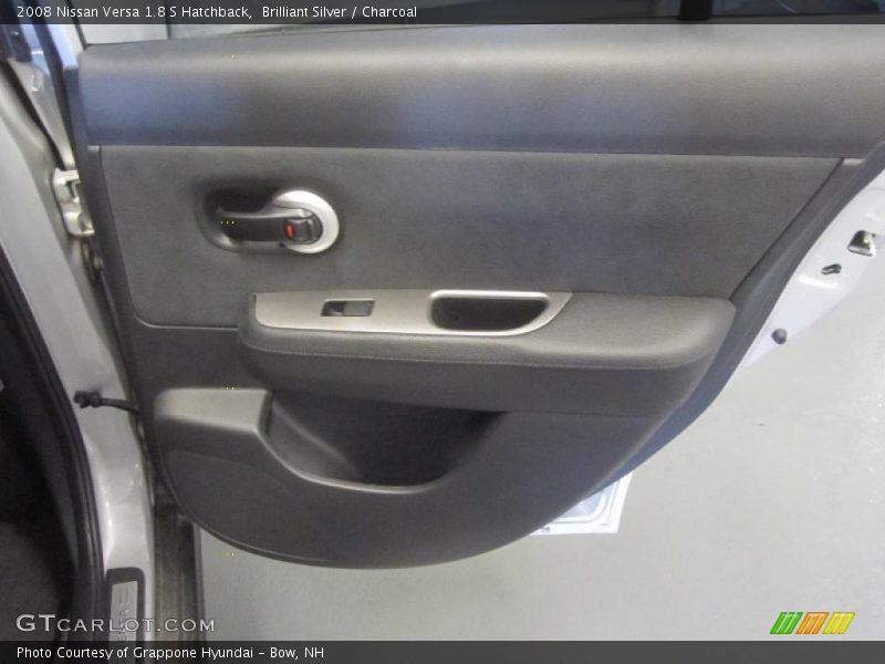 Brilliant Silver / Charcoal 2008 Nissan Versa 1.8 S Hatchback