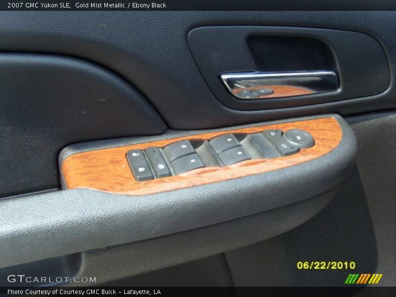 Gold Mist Metallic / Ebony Black 2007 GMC Yukon SLE