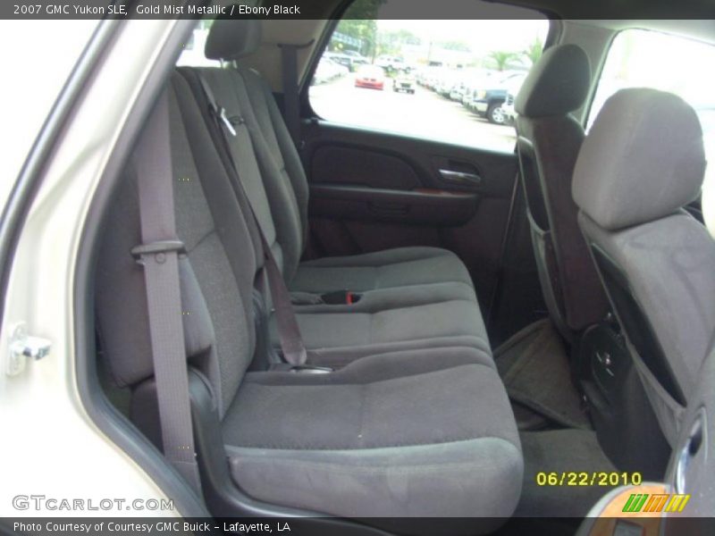 Gold Mist Metallic / Ebony Black 2007 GMC Yukon SLE