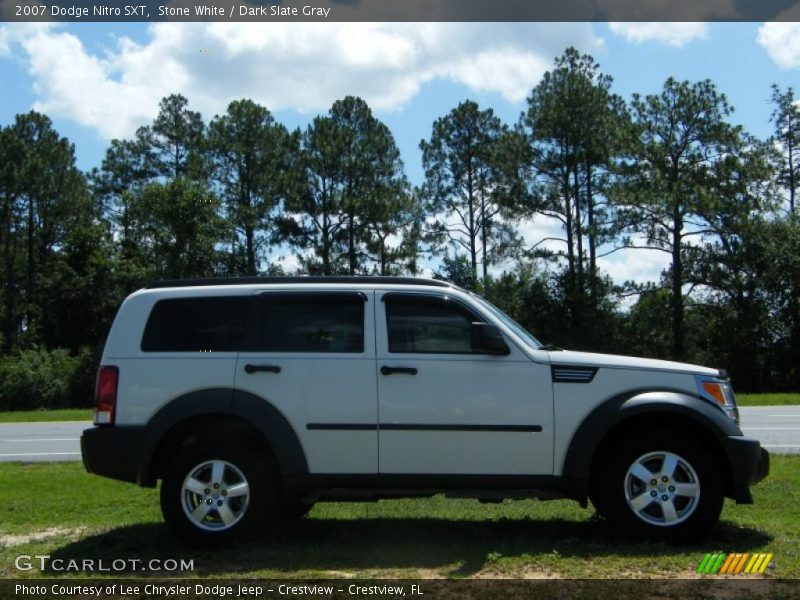 Stone White / Dark Slate Gray 2007 Dodge Nitro SXT
