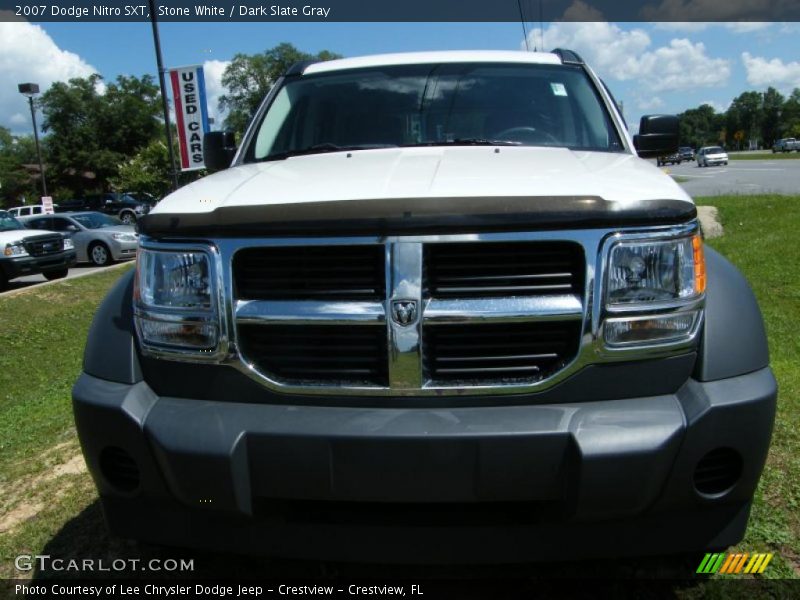 Stone White / Dark Slate Gray 2007 Dodge Nitro SXT