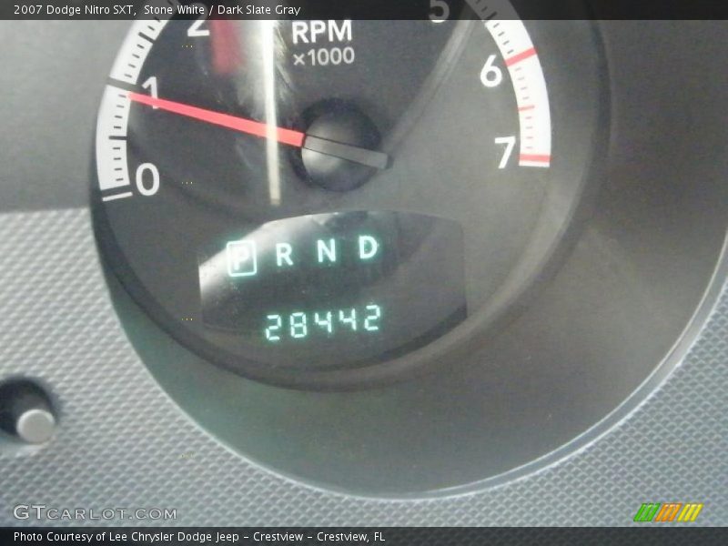 Stone White / Dark Slate Gray 2007 Dodge Nitro SXT
