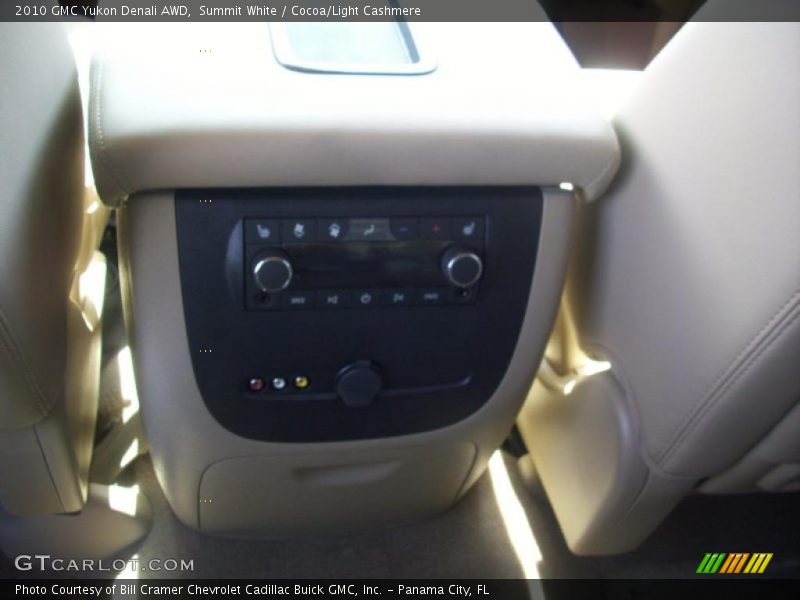 Summit White / Cocoa/Light Cashmere 2010 GMC Yukon Denali AWD