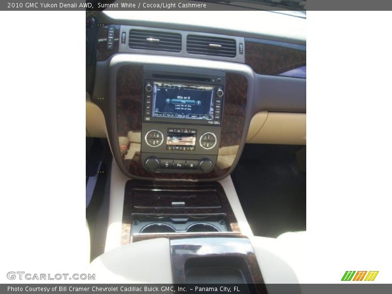 Summit White / Cocoa/Light Cashmere 2010 GMC Yukon Denali AWD