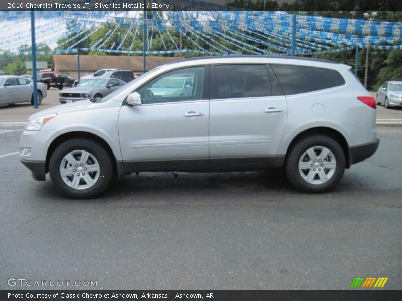 Silver Ice Metallic / Ebony 2010 Chevrolet Traverse LT