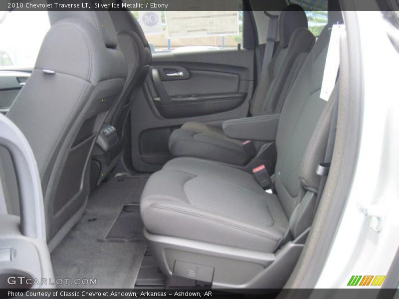 Silver Ice Metallic / Ebony 2010 Chevrolet Traverse LT
