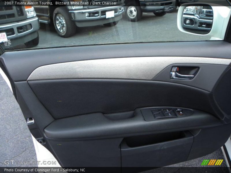 Blizzard White Pearl / Dark Charcoal 2007 Toyota Avalon Touring