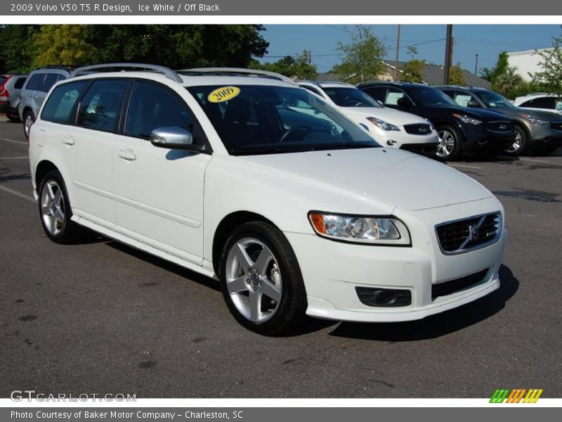 Ice White / Off Black 2009 Volvo V50 T5 R Design