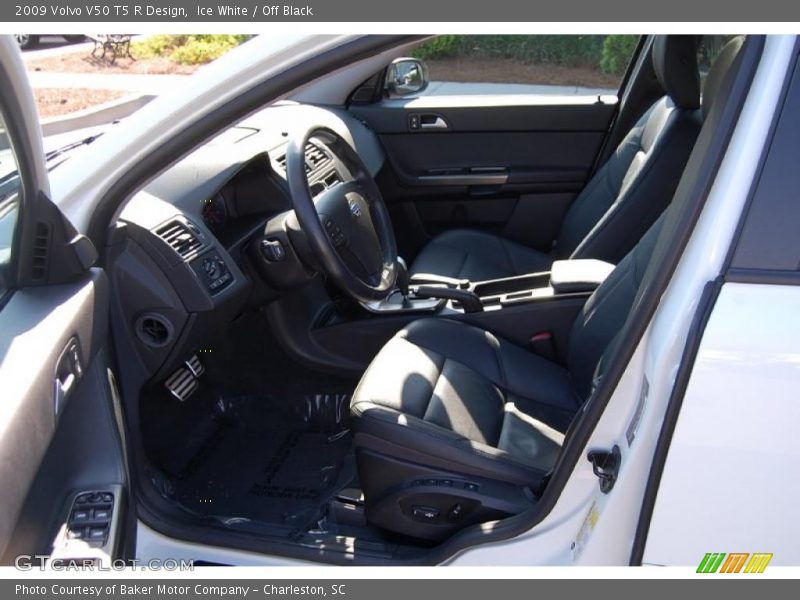 Ice White / Off Black 2009 Volvo V50 T5 R Design